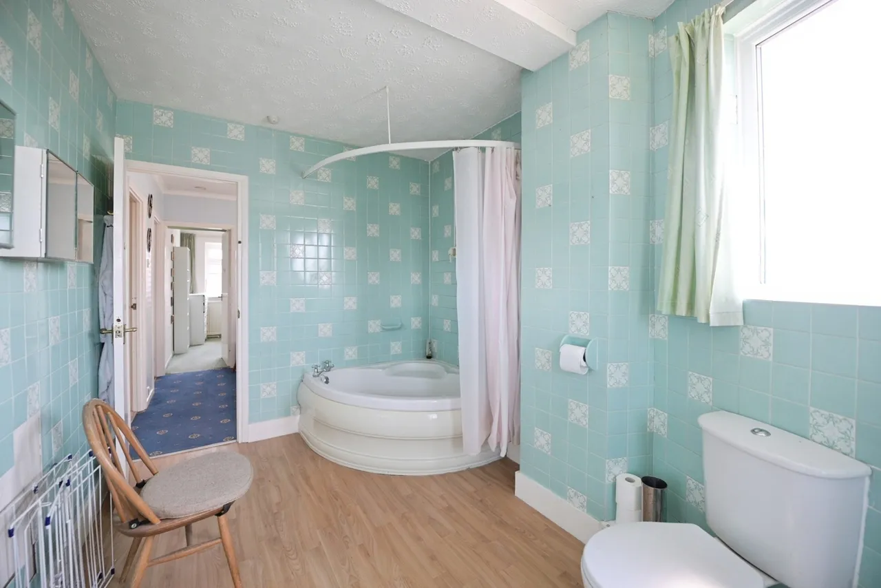 Dee Way, Romford, RM1, photo 17