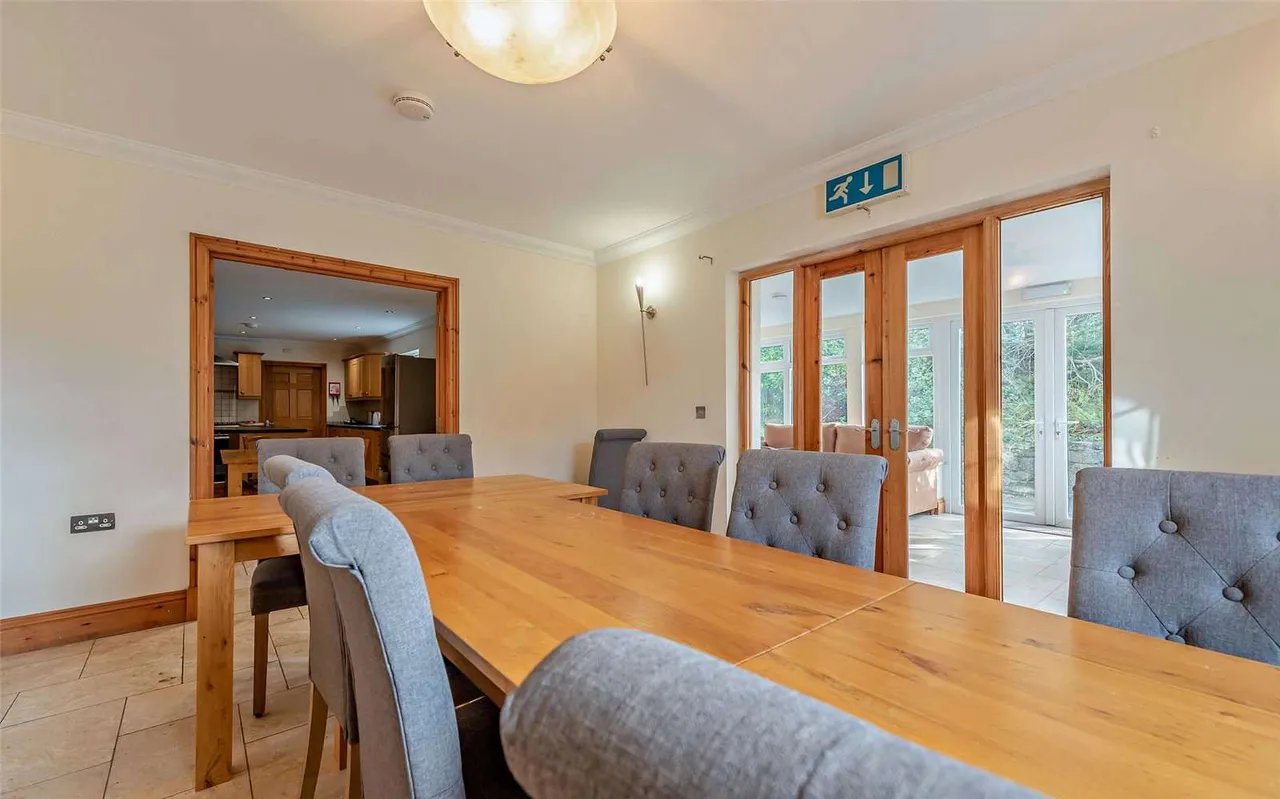 Broadlay, Ferryside, Carmarthenshire, SA17 5UB, photo 9