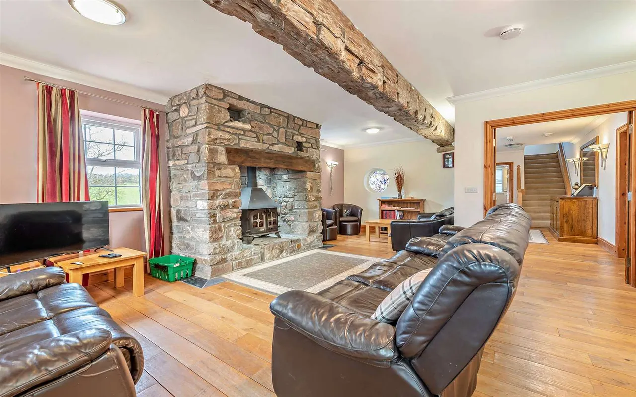 Broadlay, Ferryside, Carmarthenshire, SA17 5UB, photo 6