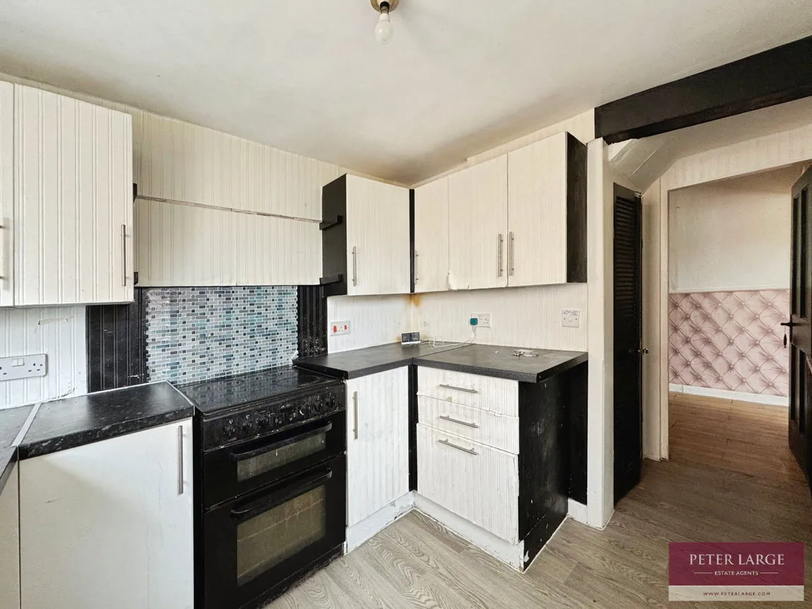 Palace Avenue, Rhyl, Denbighshire, LL18 1HR, photo 5