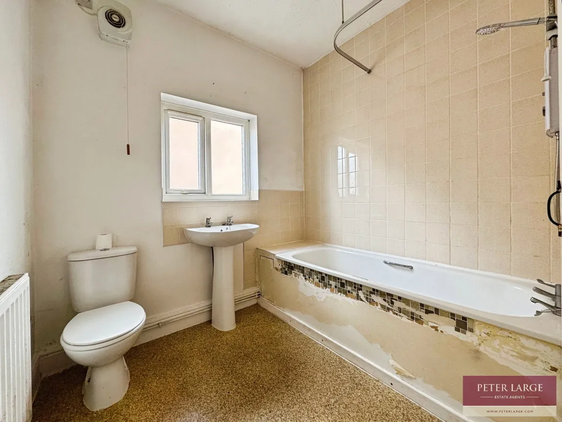 Palace Avenue, Rhyl, Denbighshire, LL18 1HR, photo 10