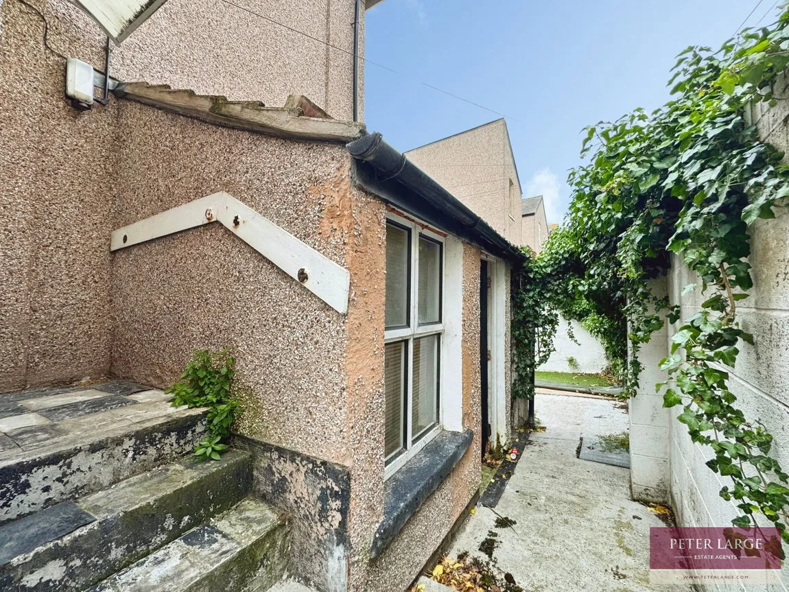 Palace Avenue, Rhyl, Denbighshire, LL18 1HR, photo 15