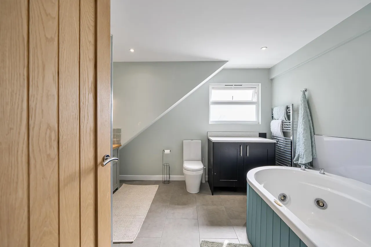 Lower Kingswood, Tadworth, KT20, photo 21