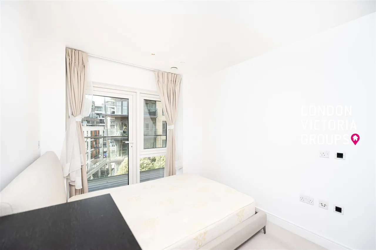 Longfield Avenue, London, photo 14