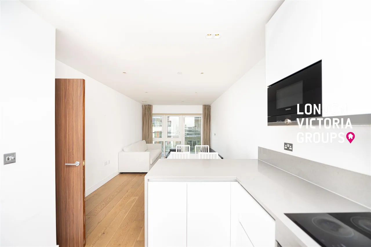 Longfield Avenue, London, photo 4