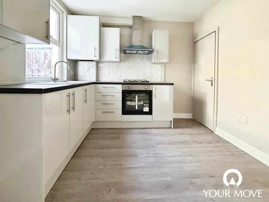3 bed house to rent, Charter Street, Chatham, ME4