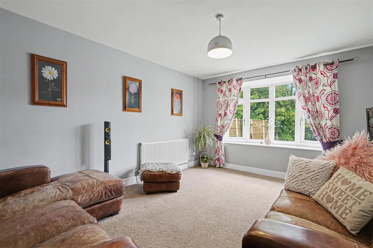 Briar Avenue, Sandiacre, NG10, photo 2