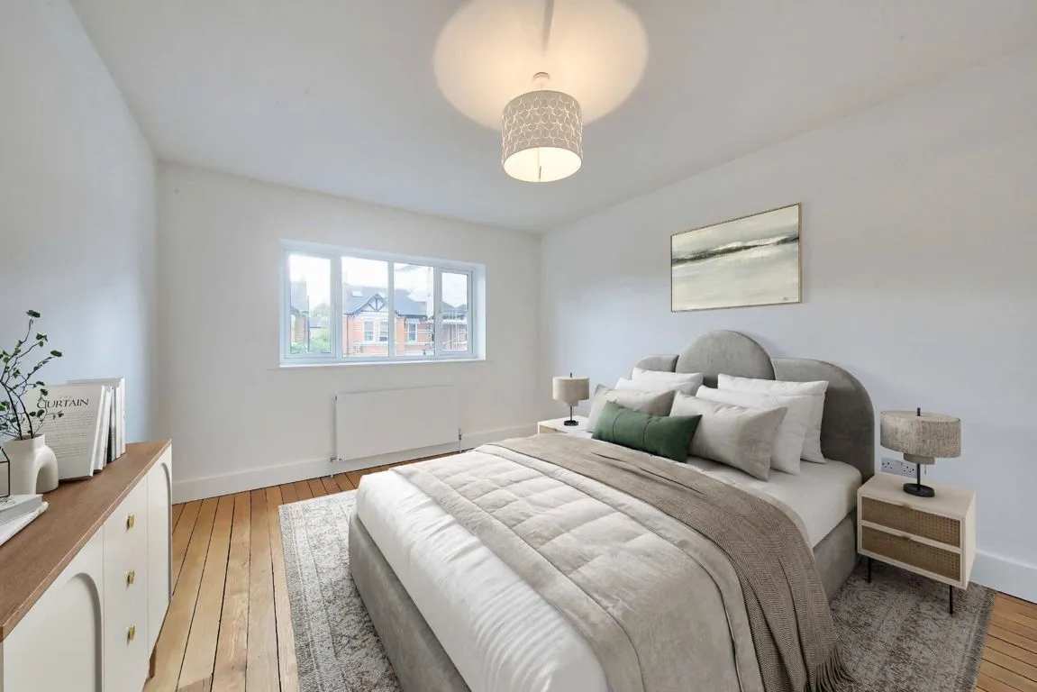 Kingston Road, TW11, photo 2