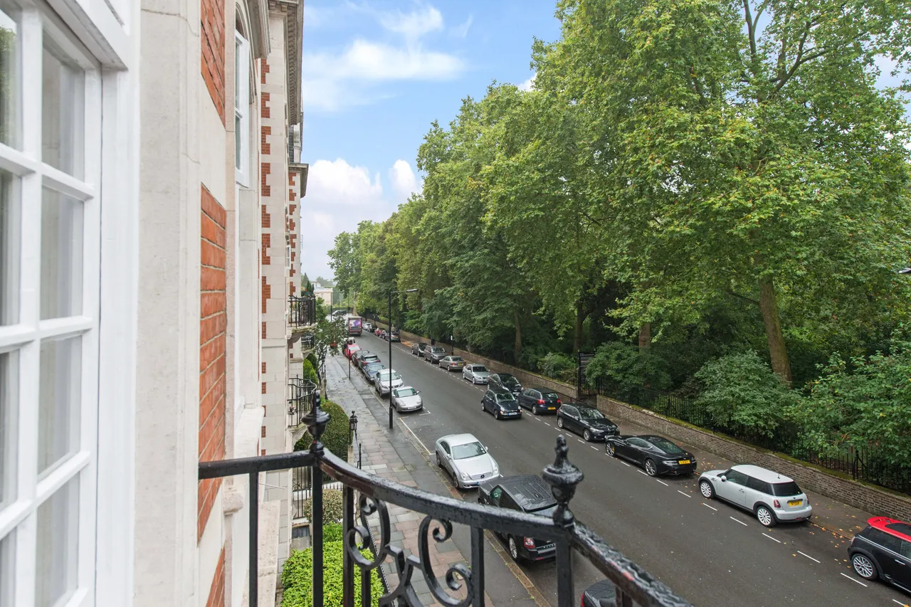 Hanover House, St. Johns Wood High Street, St John's Wood, London, NW8, photo 7