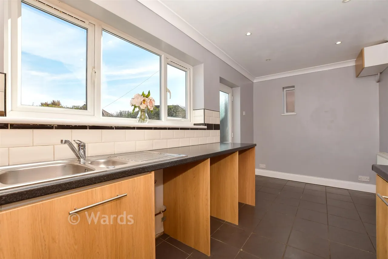 Redsull Avenue, Deal, CT14, photo 7