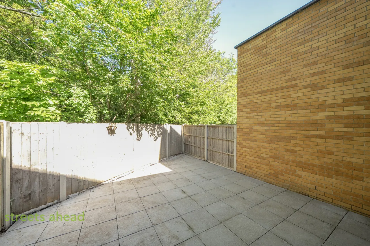 Dickensons Lane, London, SE25, photo 14