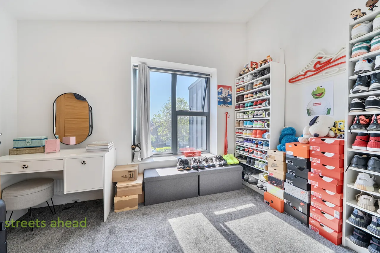 Dickensons Lane, London, SE25, photo 8