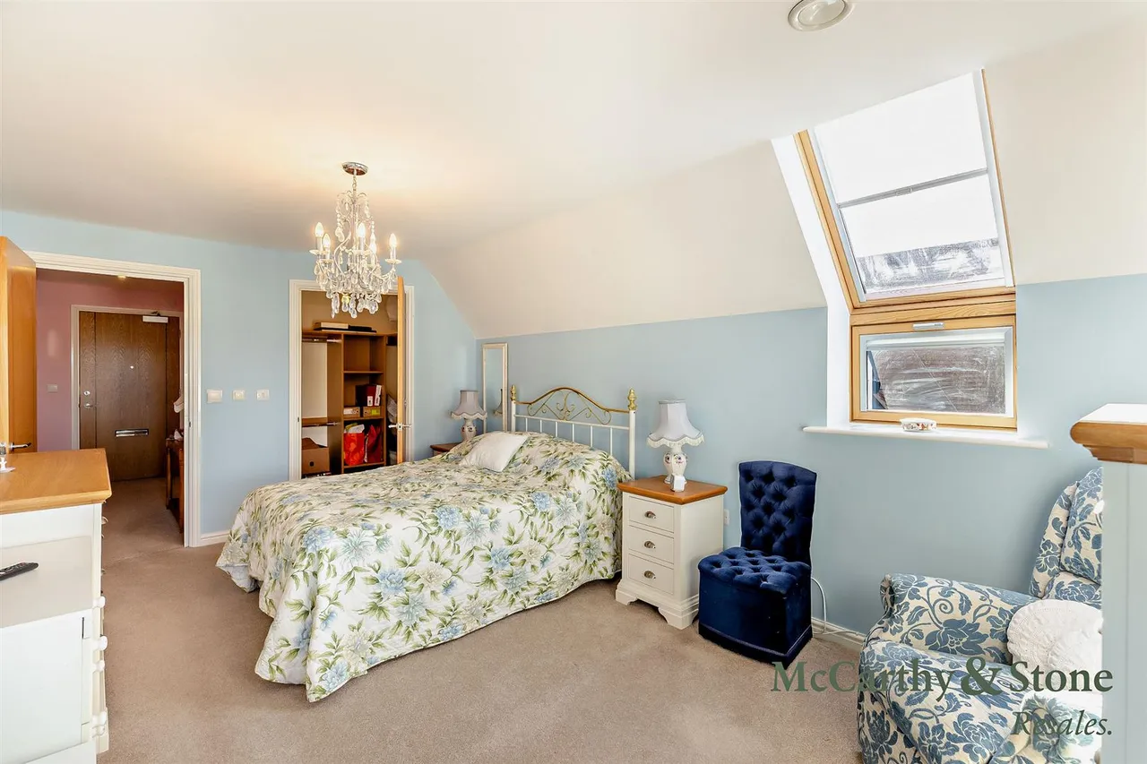 Parsonage Barn Lane, Ringwood, BH24, photo 5