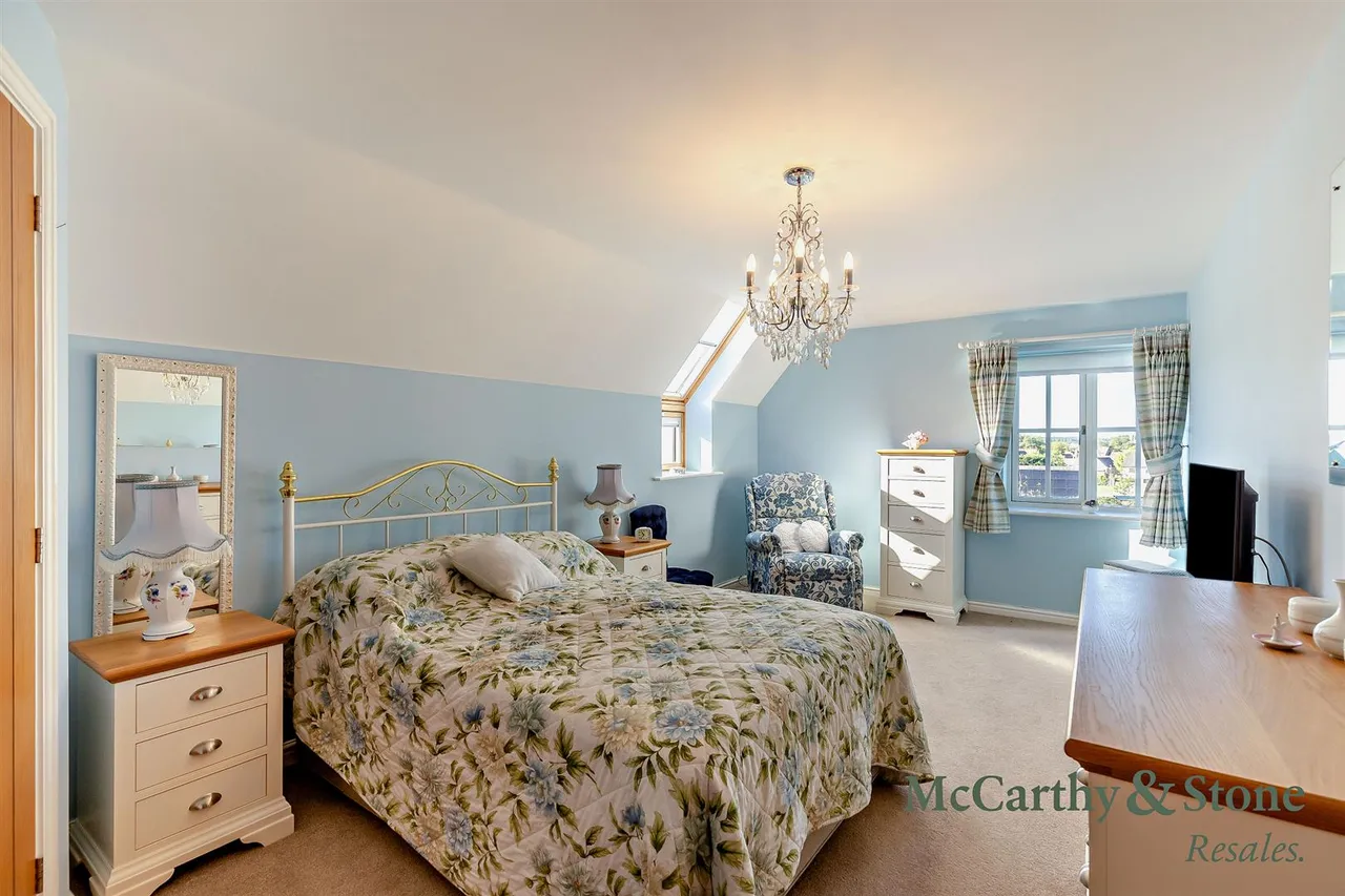 Parsonage Barn Lane, Ringwood, BH24, photo 4