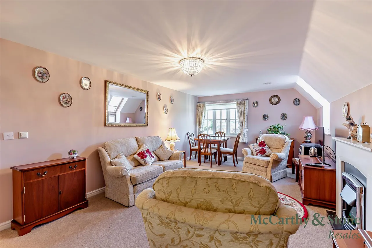 Parsonage Barn Lane, Ringwood, BH24, photo 3