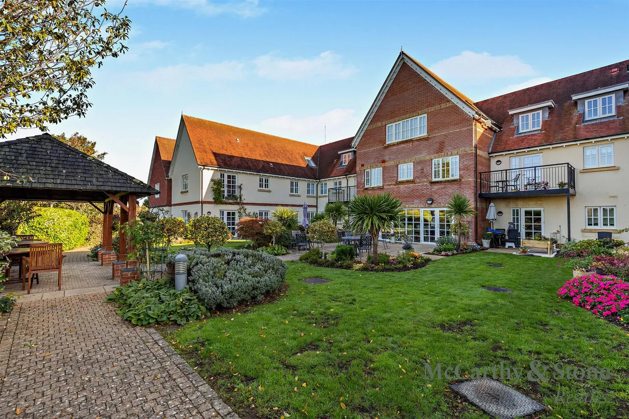 Parsonage Barn Lane, Ringwood, BH24, photo 9