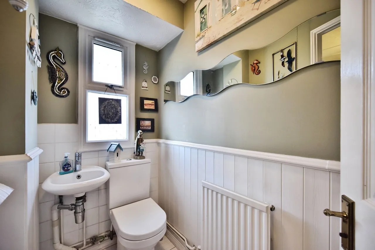 Walsby Drive, Kemsley, Sittingbourne, Kent, ME10, photo 16