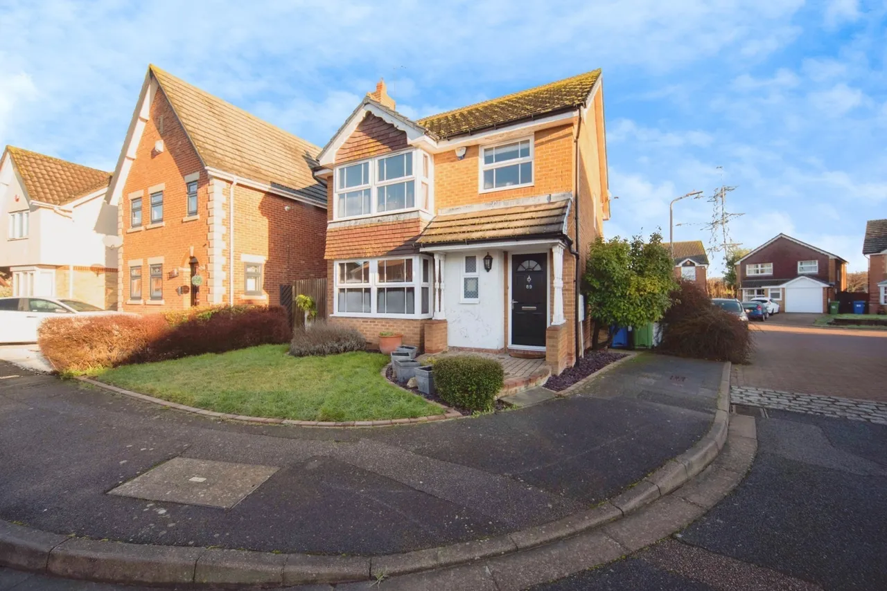 4 bed house for sale — Walsby Drive, Kemsley, Sittingbourne, Kent, ME10