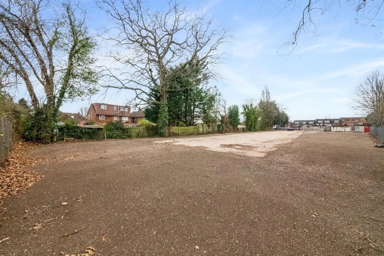 Field End Road, Ruislip, photo 7