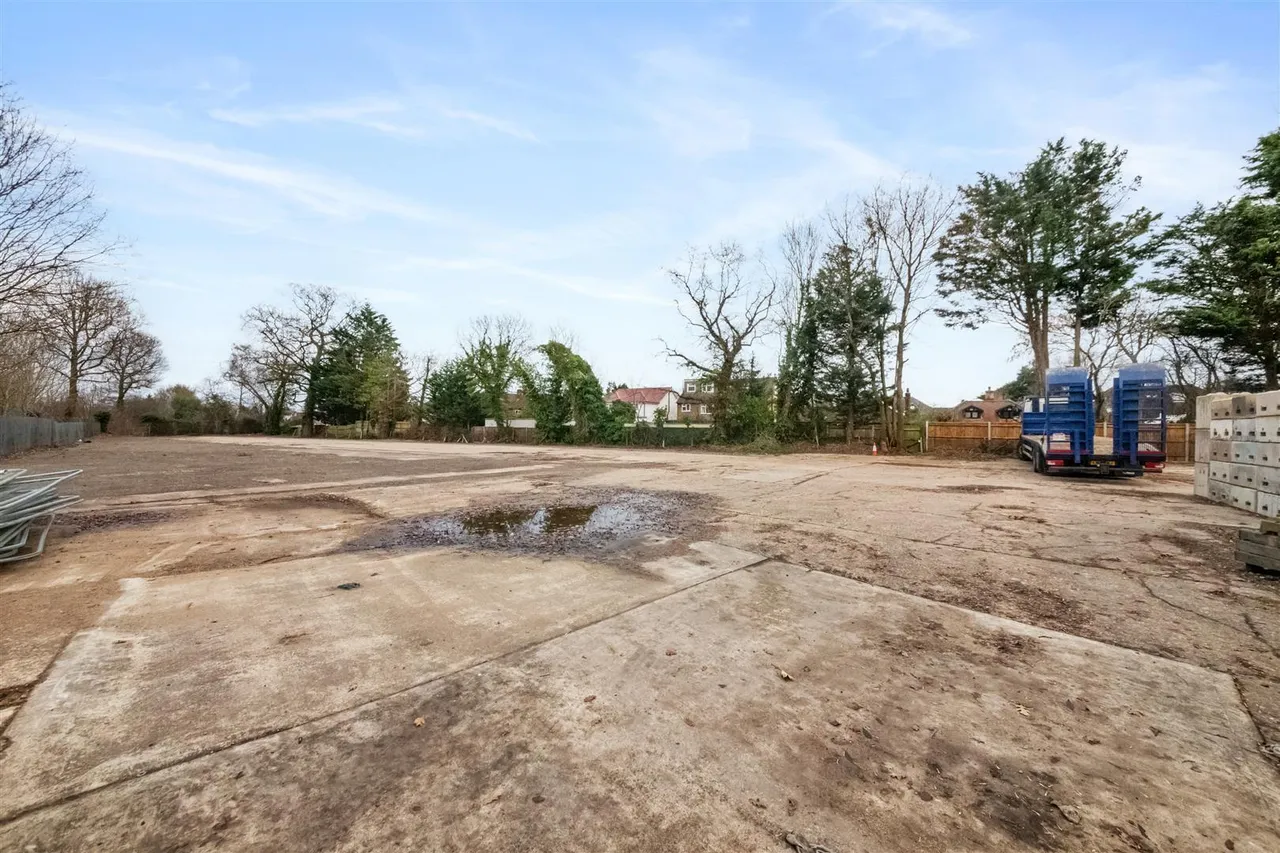 Field End Road, Ruislip, photo 6