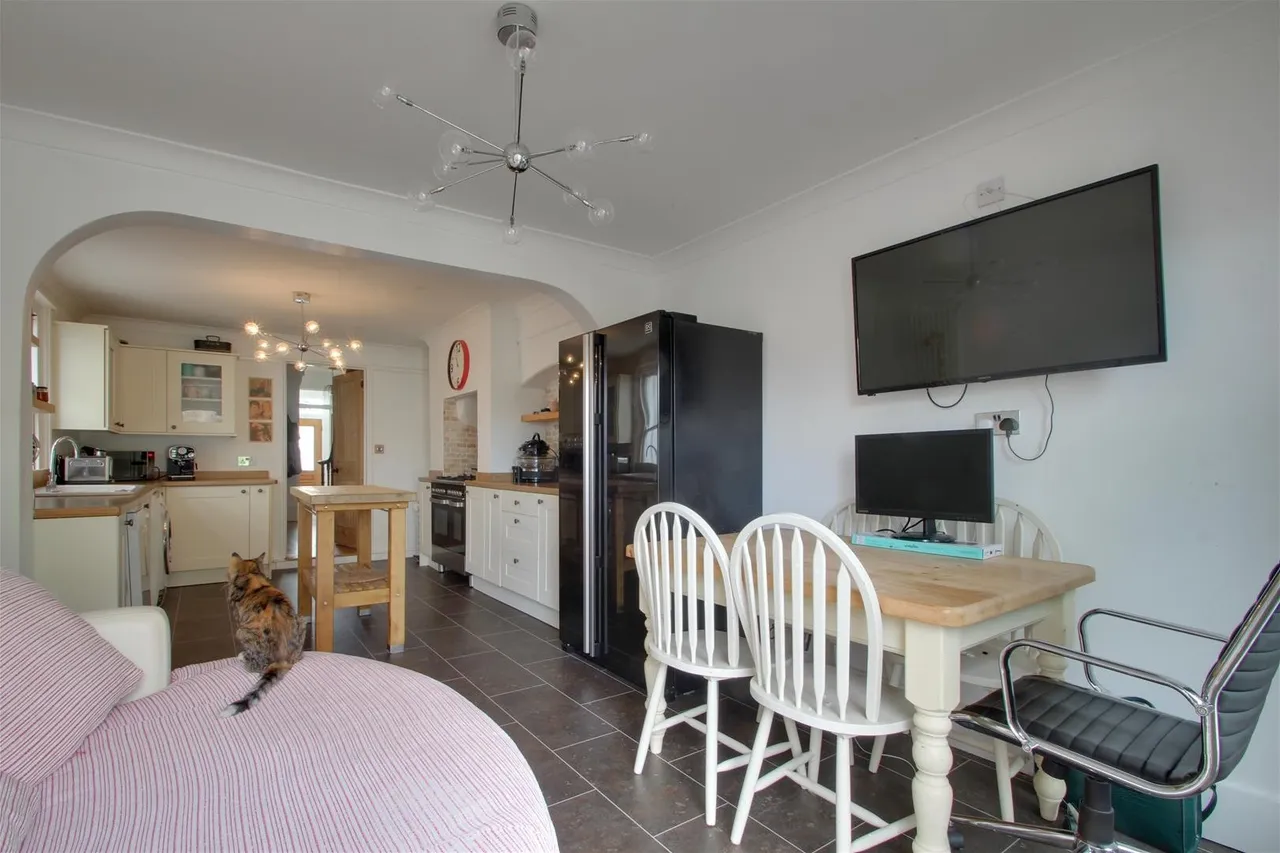 Northcourt Road, Worthing, photo 3