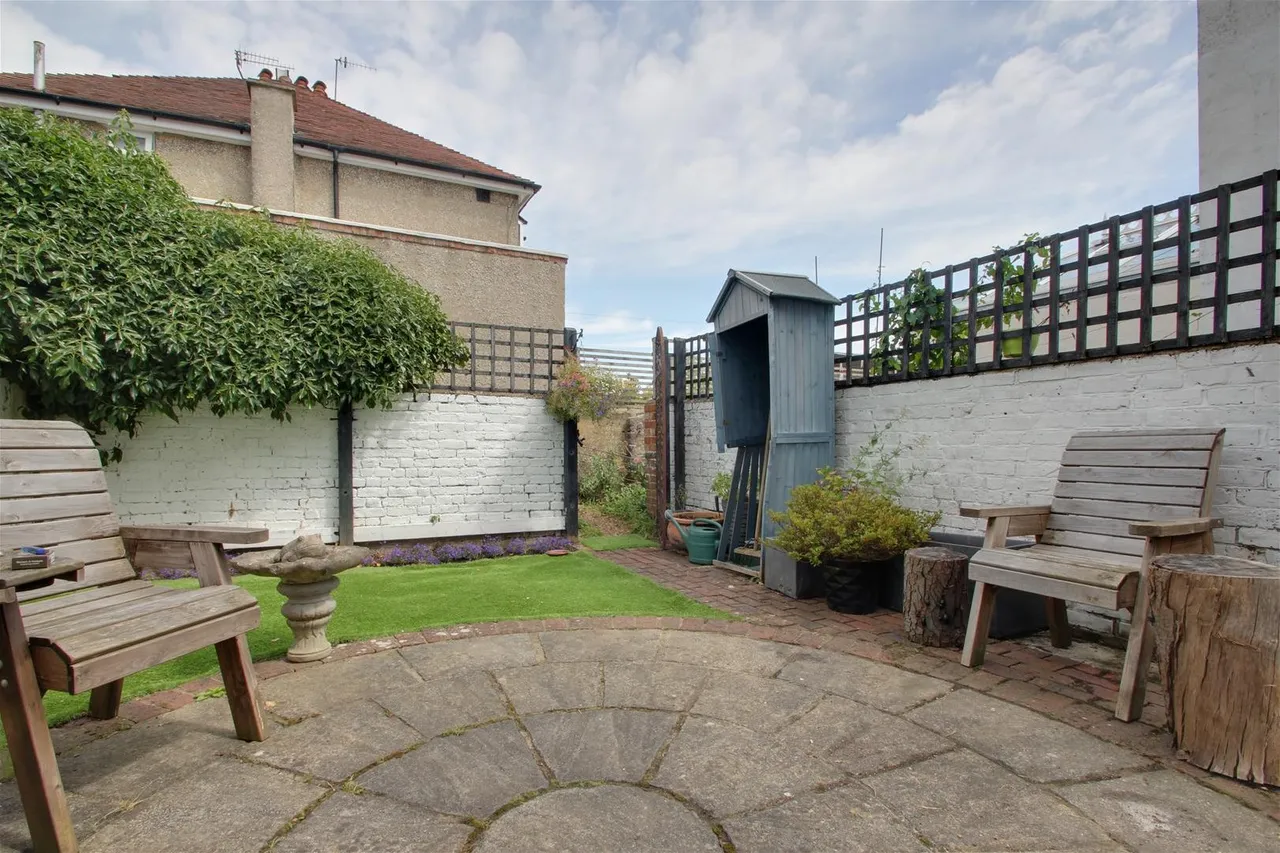 Northcourt Road, Worthing, photo 16