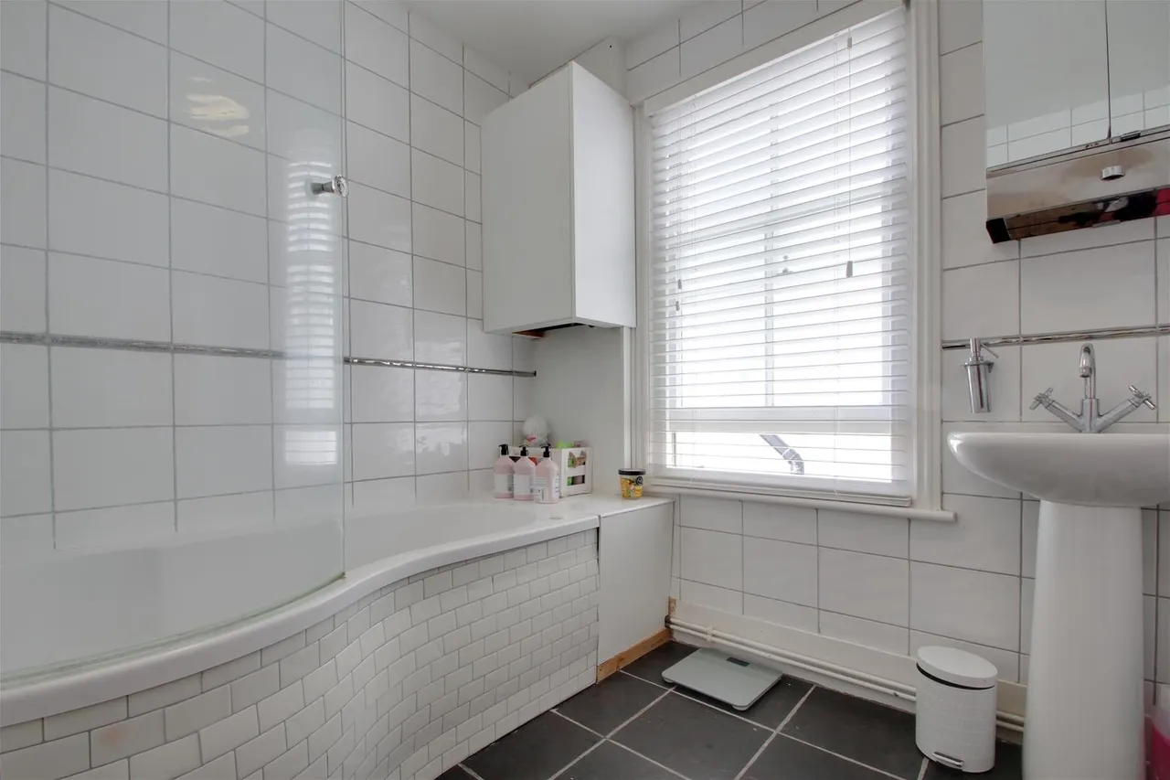 Northcourt Road, Worthing, photo 12
