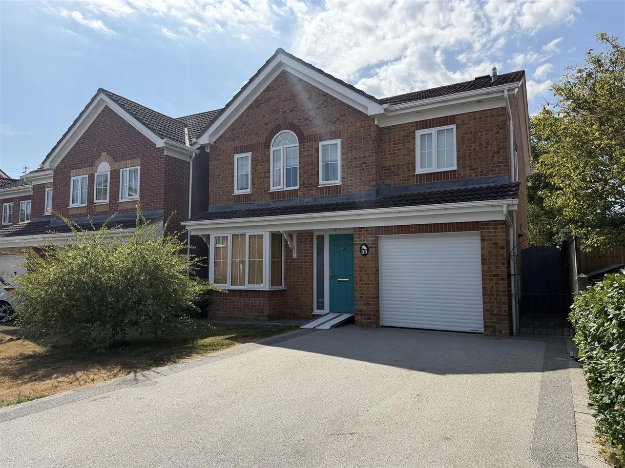 4 bed house for sale — Sorrel Way, Gillingham, Dorset SP8 4TP