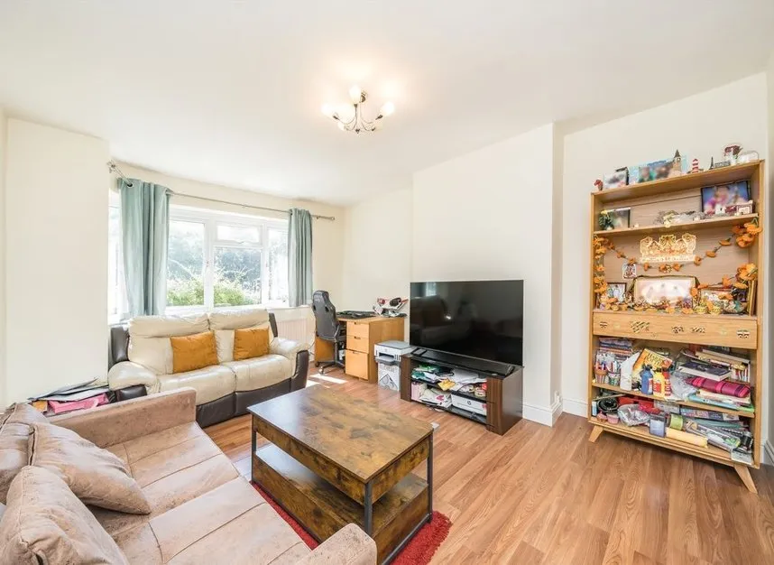 Coombe Lane, West Wimbledon, SW20, photo 2