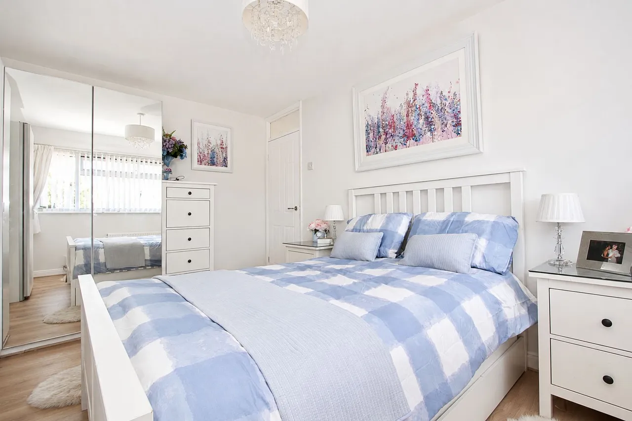 Charles Close, Thornbury, photo 12