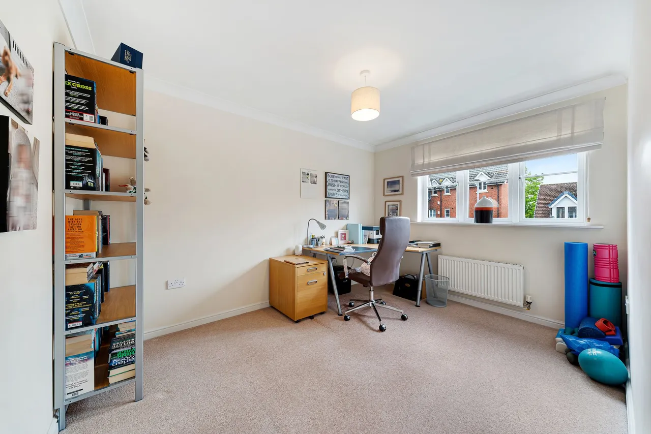 Lindisfarne Court, Widnes, WA8 5AH, photo 27