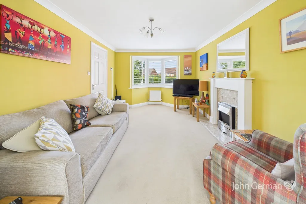 Honeysuckle Way, Loughborough, photo 17