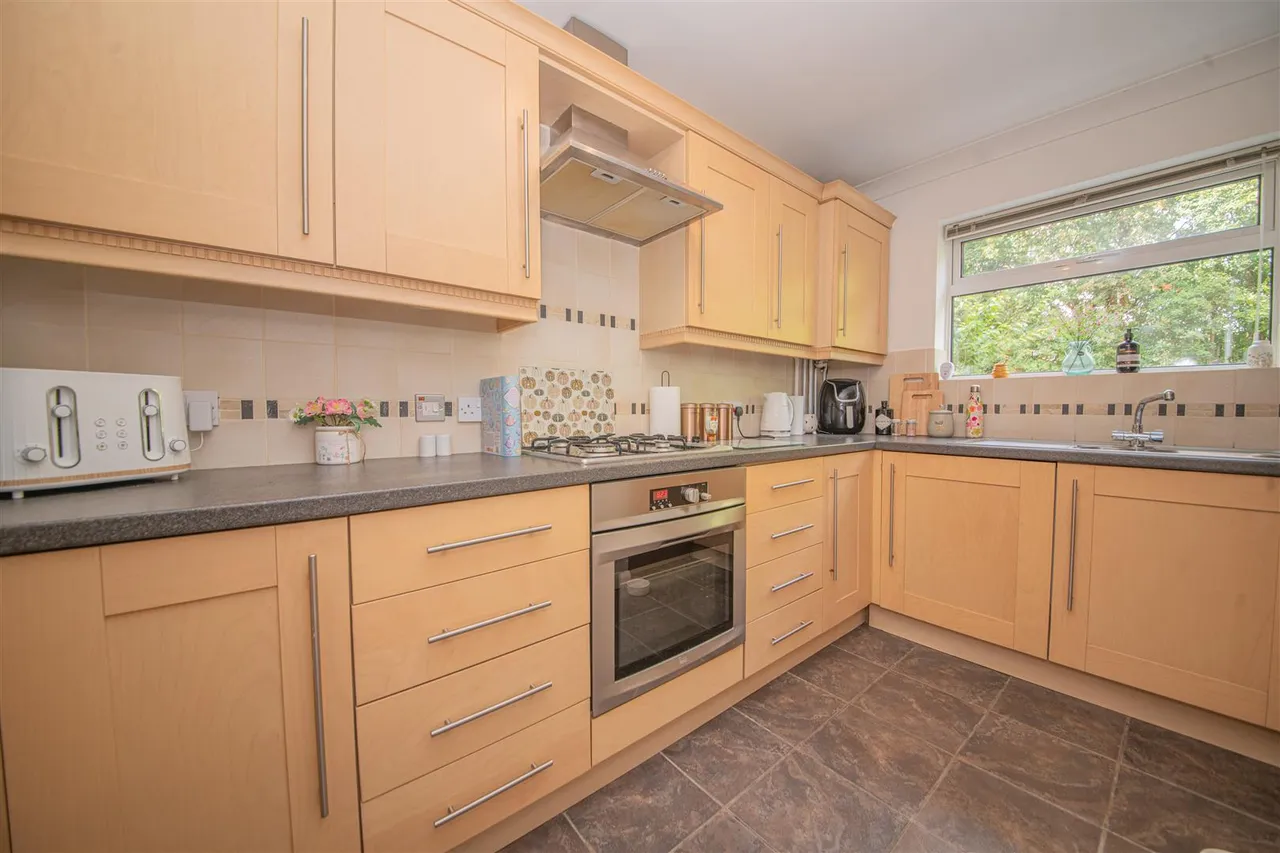 Ainsley Gardens, Eastleigh, SO50 4NX, photo 2