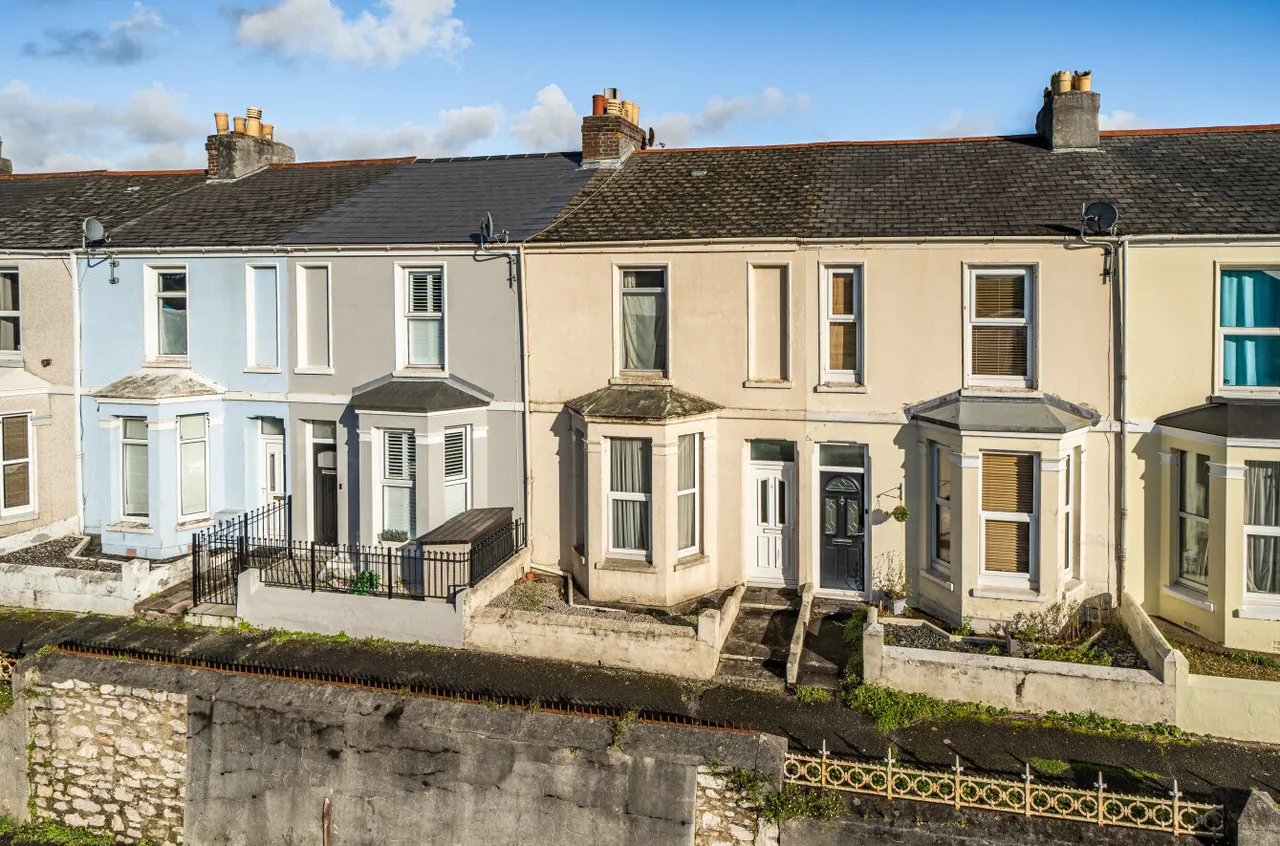3 bed property for sale — Weston Park Road, Plymouth, Devon, PL3