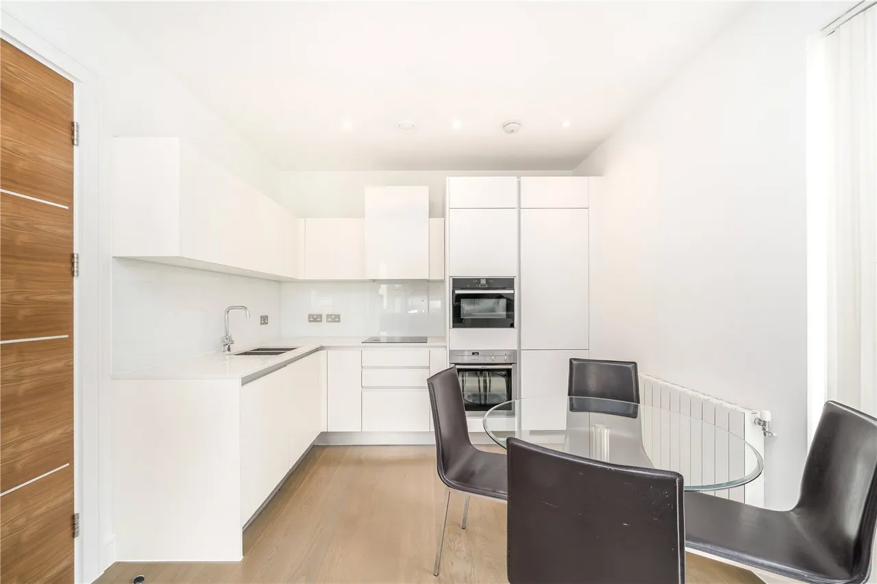 Handley Drive, Kidbrooke Village, London, SE3 9BW, photo 5