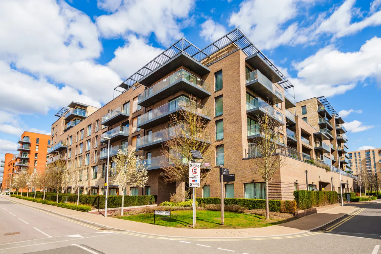 2 bed flat to rent — Handley Drive, Kidbrooke Village, London, SE3 9BW