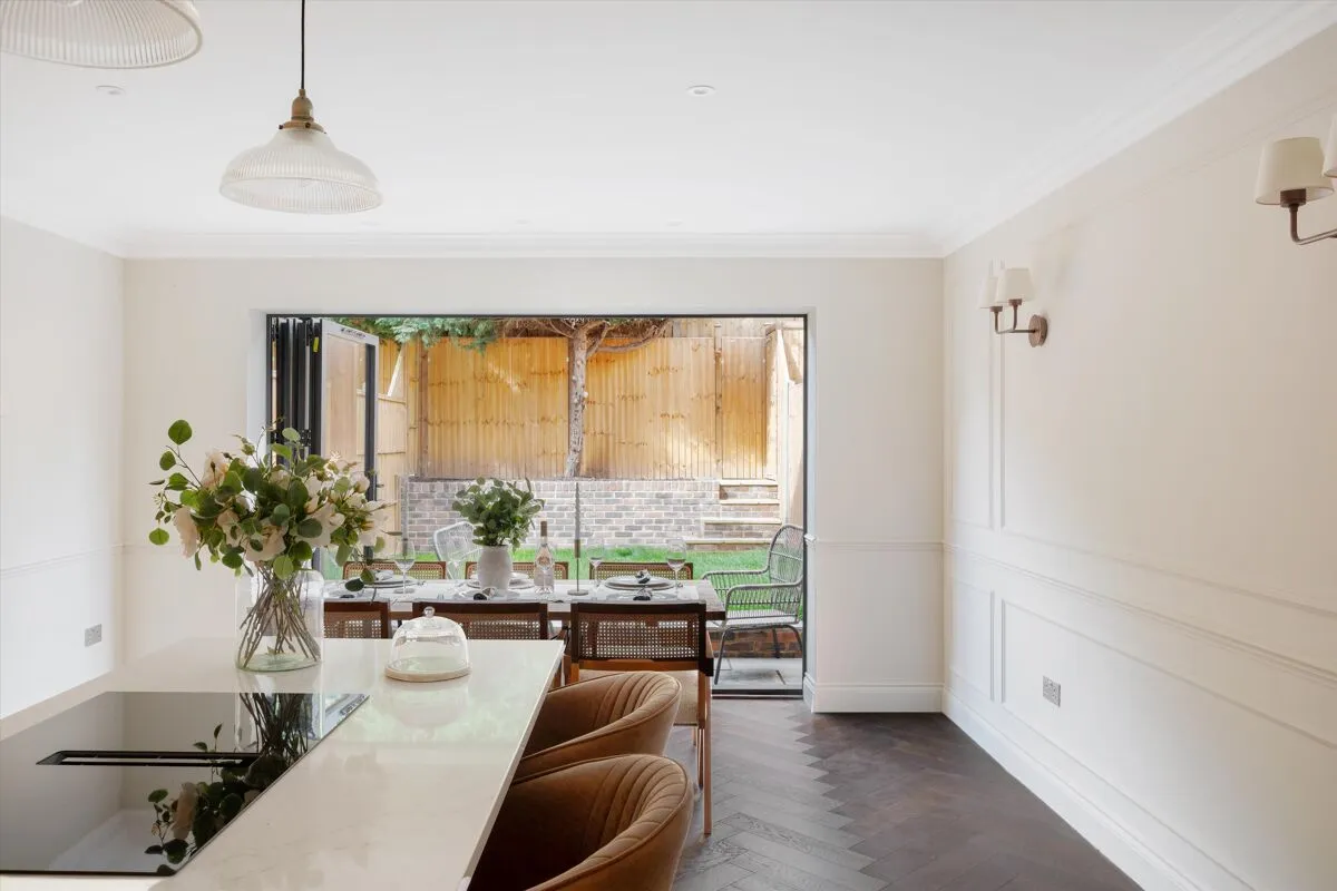 Platts Lane, London, NW3, photo 13