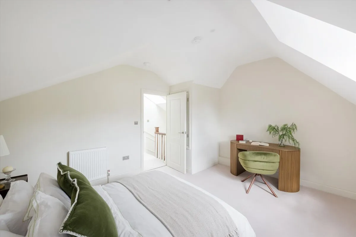 Platts Lane, London, NW3, photo 25