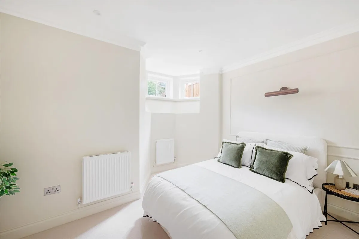 Platts Lane, London, NW3, photo 21