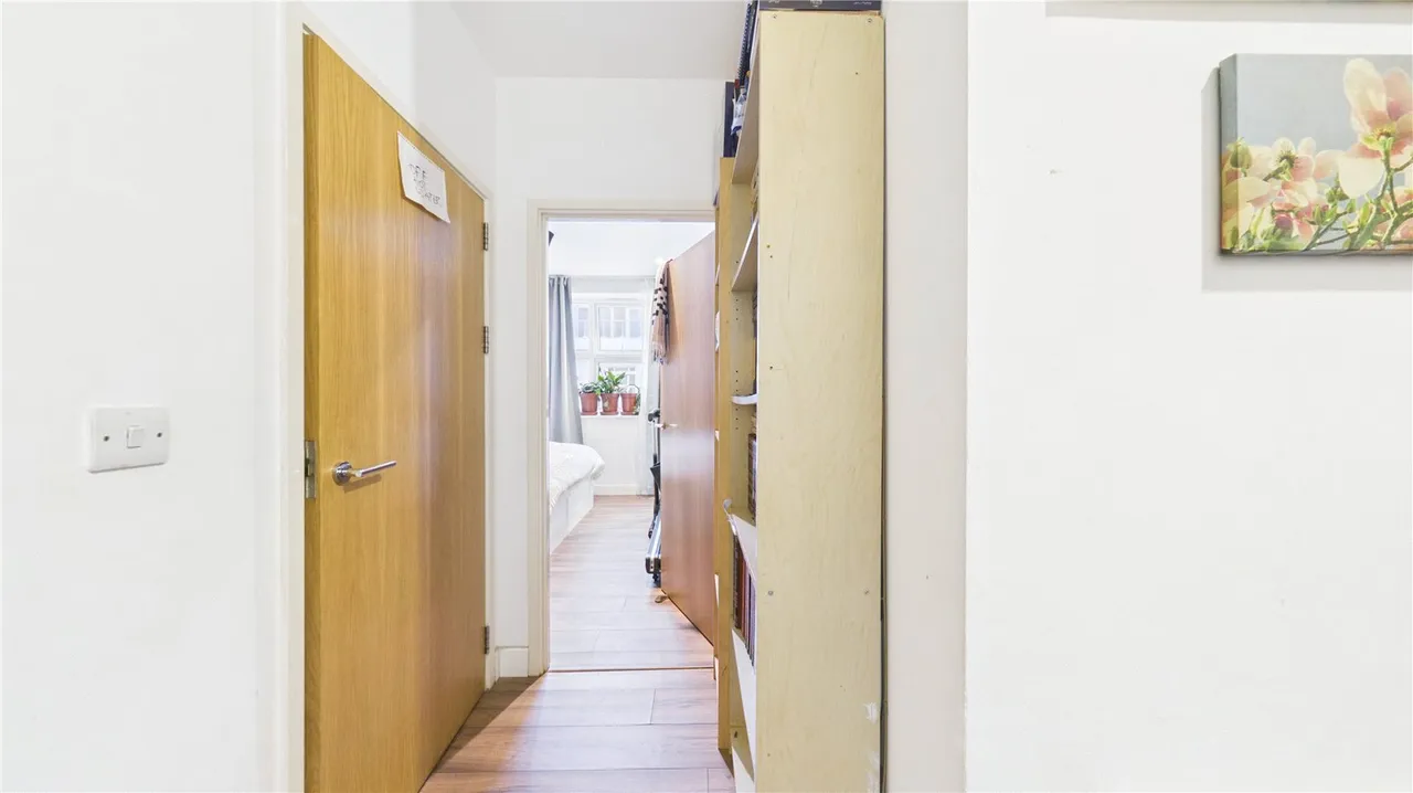 Bromyard Avenue, London, W3, photo 28