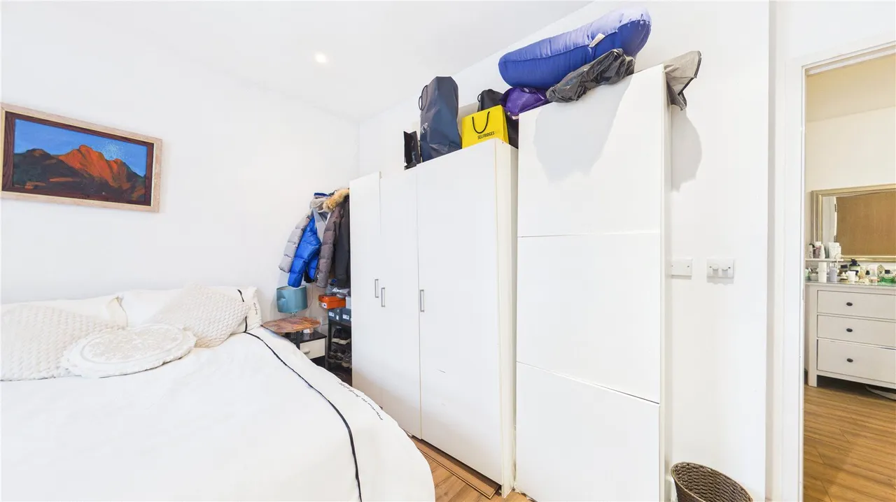 Bromyard Avenue, London, W3, photo 13