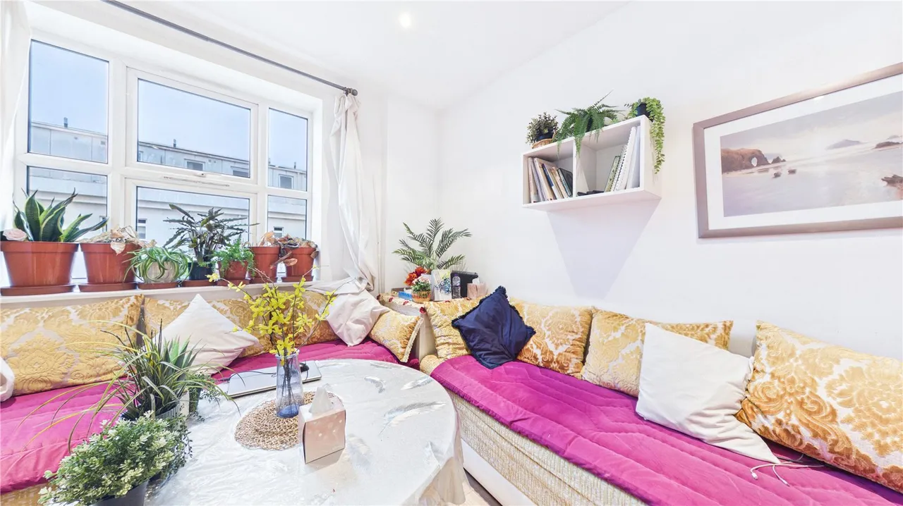 Bromyard Avenue, London, W3, photo 6