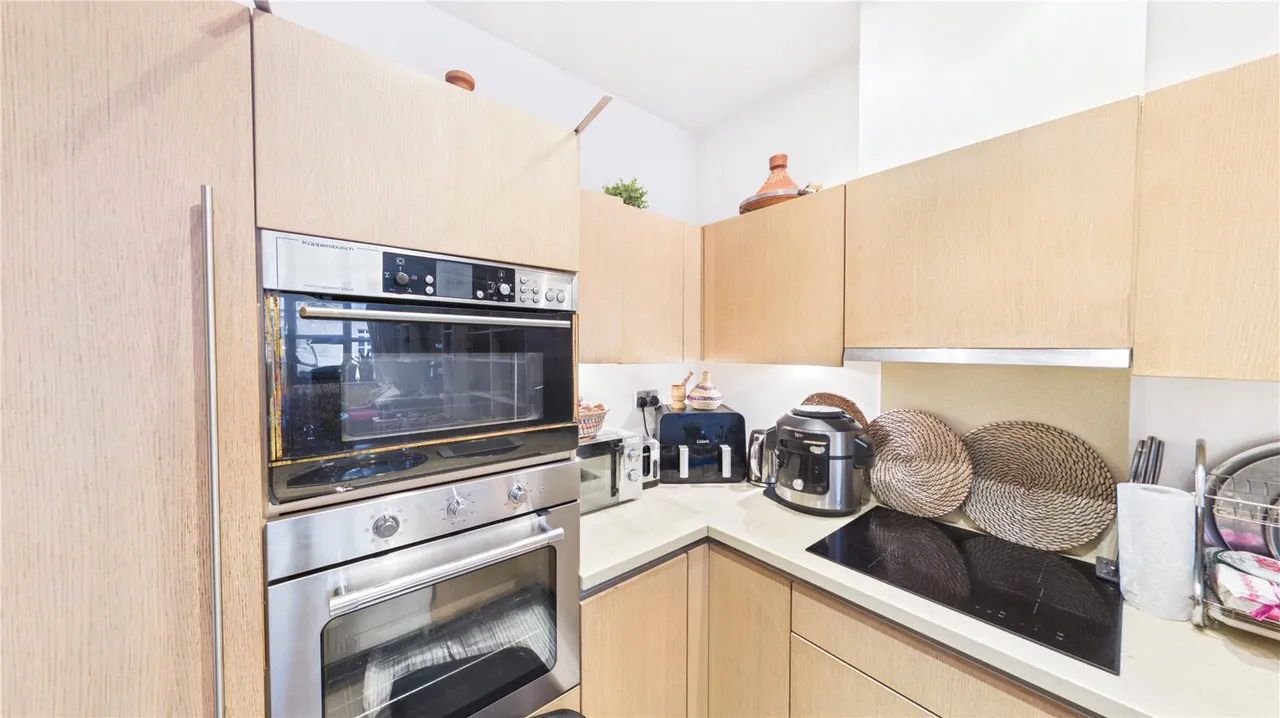 Bromyard Avenue, London, W3, photo 9