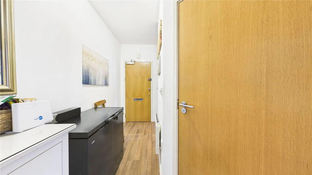 Bromyard Avenue, London, W3, photo 25