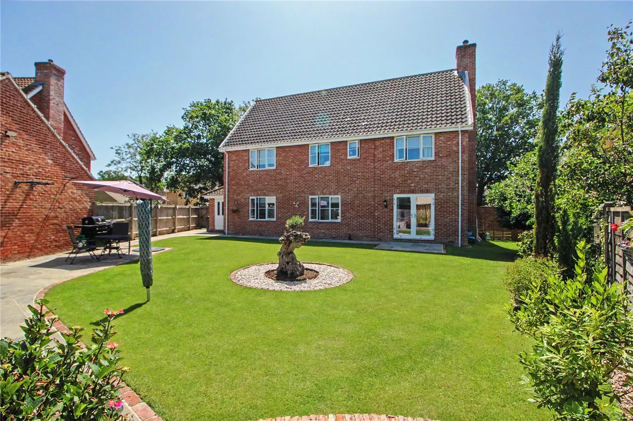 Tench Close, Mulbarton, Norwich, Norfolk, NR14, photo 9