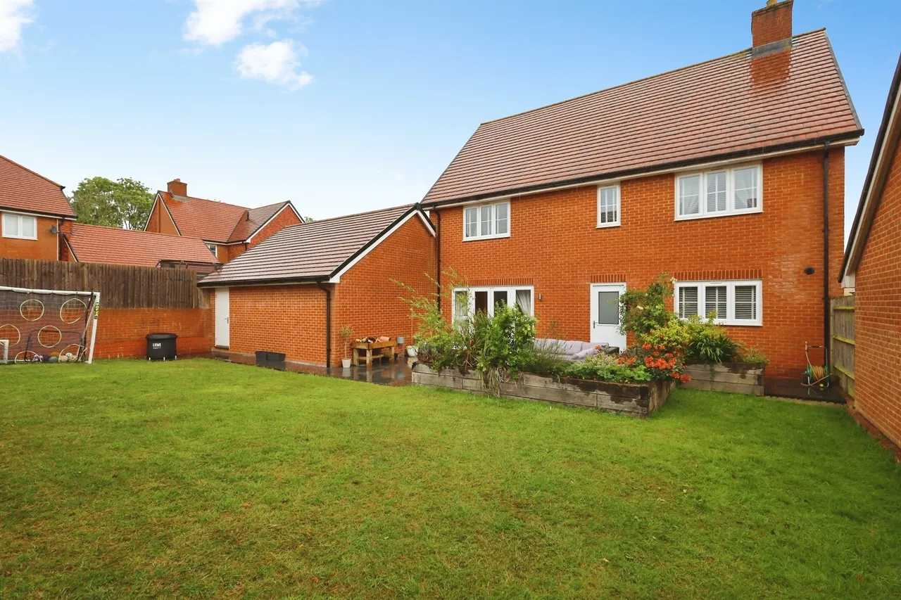 Hawthorn Way, Hellingly, BN27, photo 19