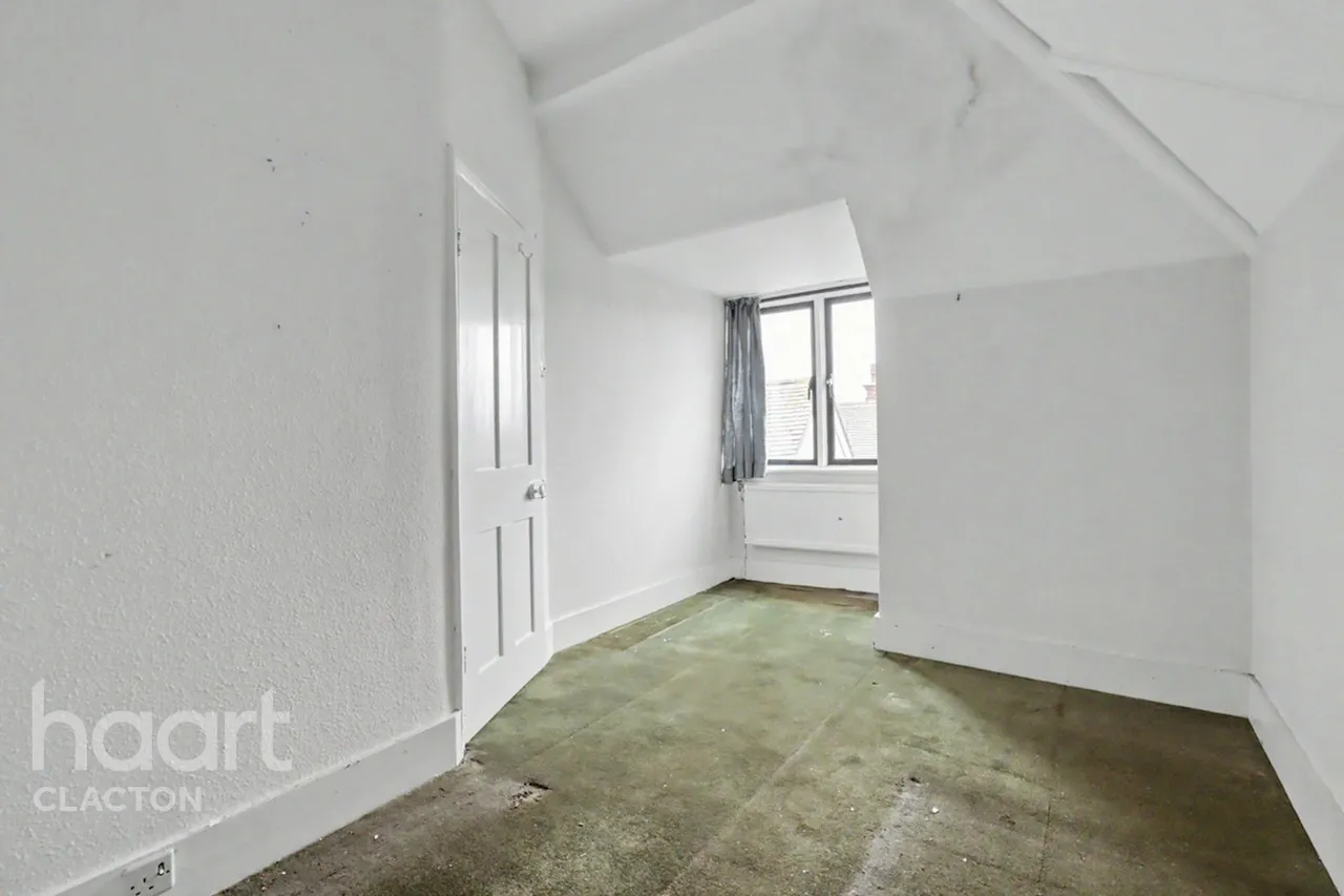 Holland Road, Clacton-On-Sea, CO15, photo 19