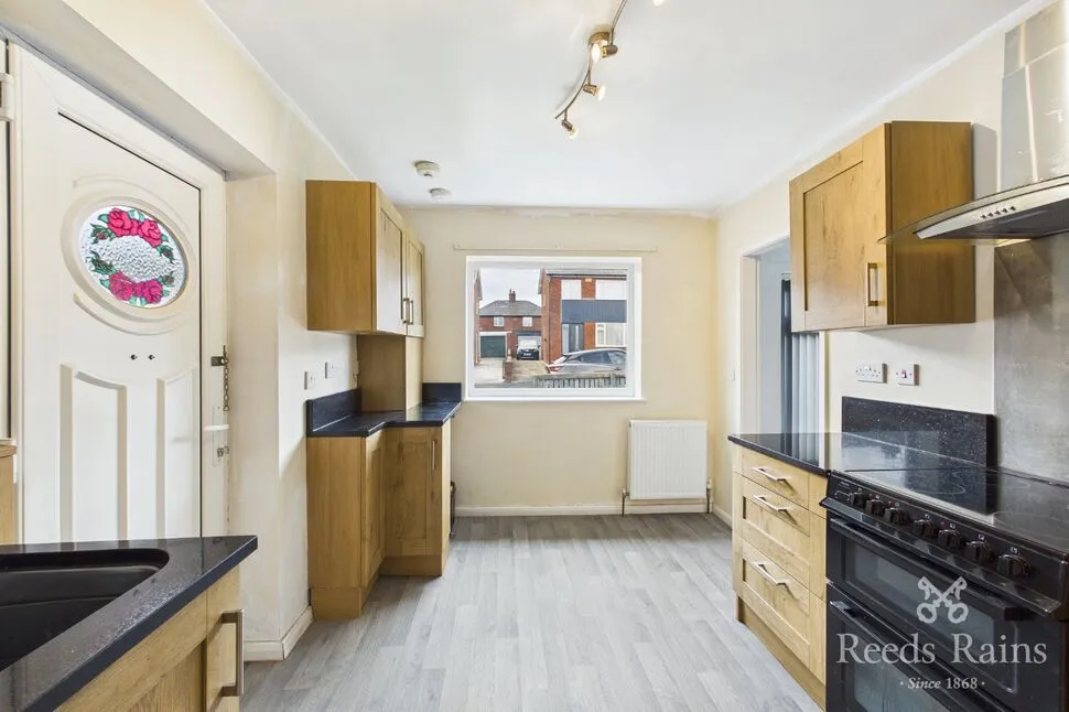 Lyndale Grove, Normanton, WF6, photo 20