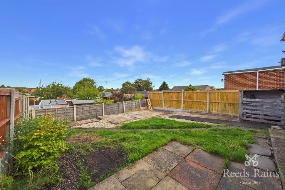 Lyndale Grove, Normanton, WF6, photo 15