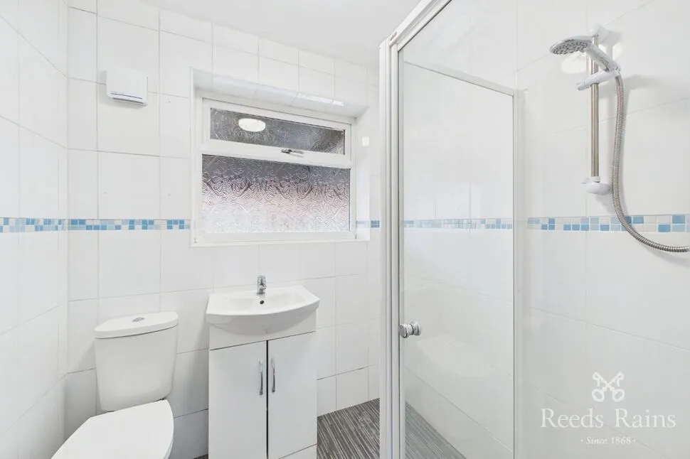 Lyndale Grove, Normanton, WF6, photo 17